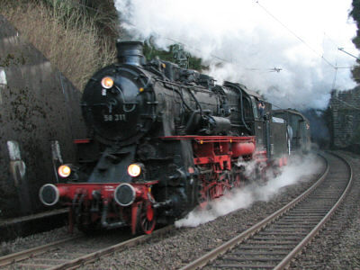 Dampflok 58 311 auf der Schwarzwaldbahn