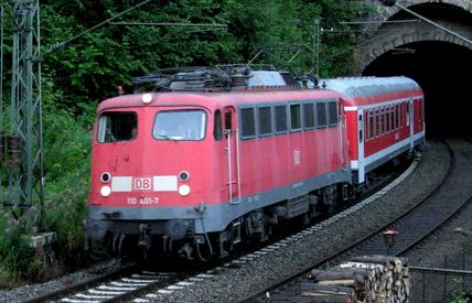 110 401 als ganz seltener Gast auf der Schwarzwaldbahn